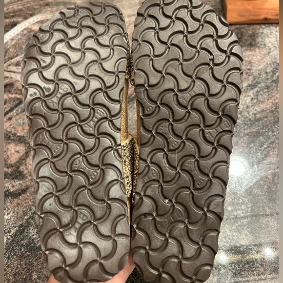 Birkenstock Birkis Sydney Gold Glitter Finish Sandals - Picture 6 of 8